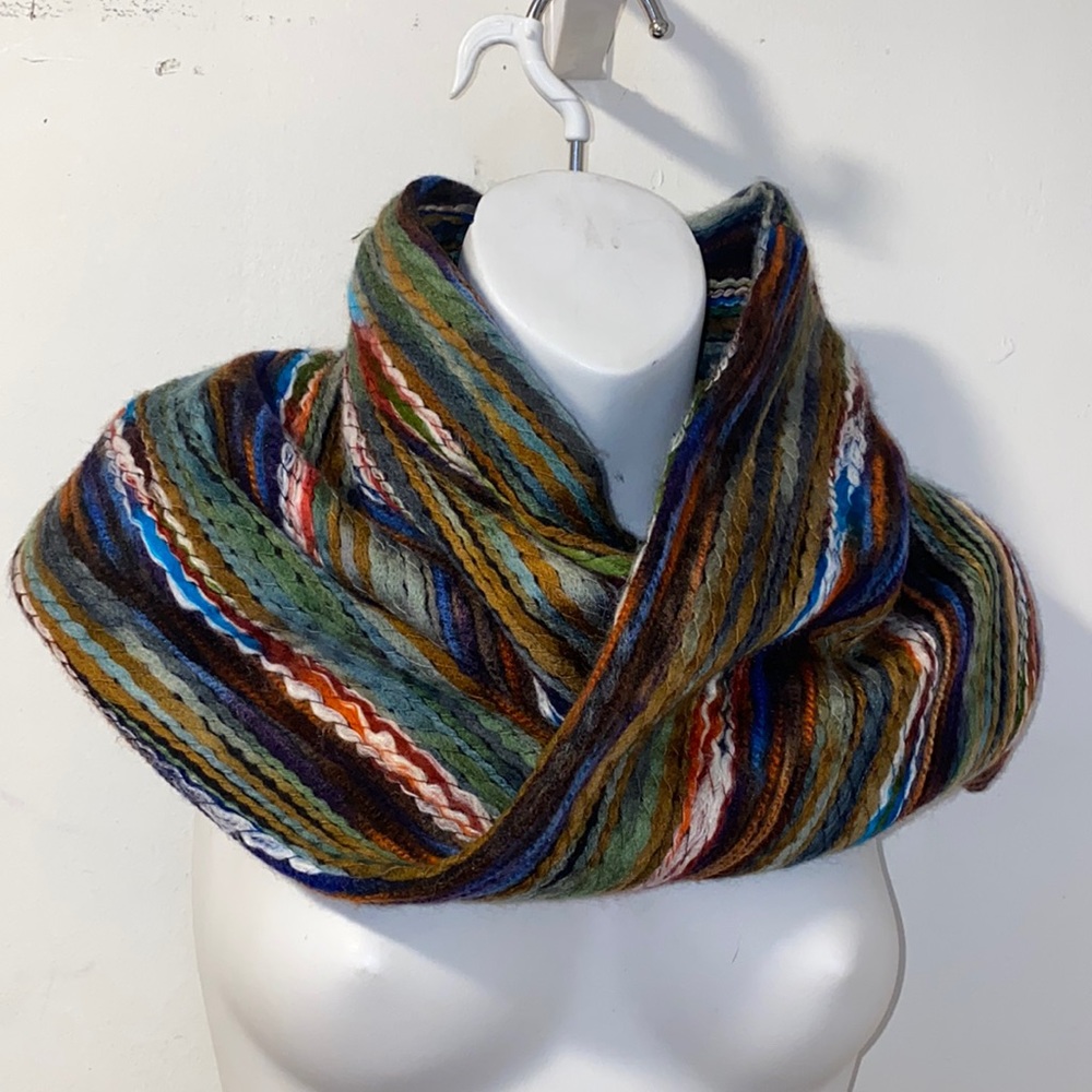 MADISON 88 Multicolor Woven Infinity Cowl Scarf- NWT